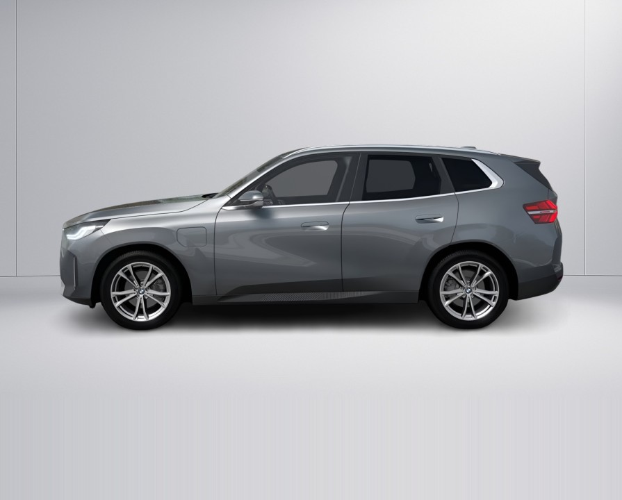 BMW X3 xDrive30e (2)