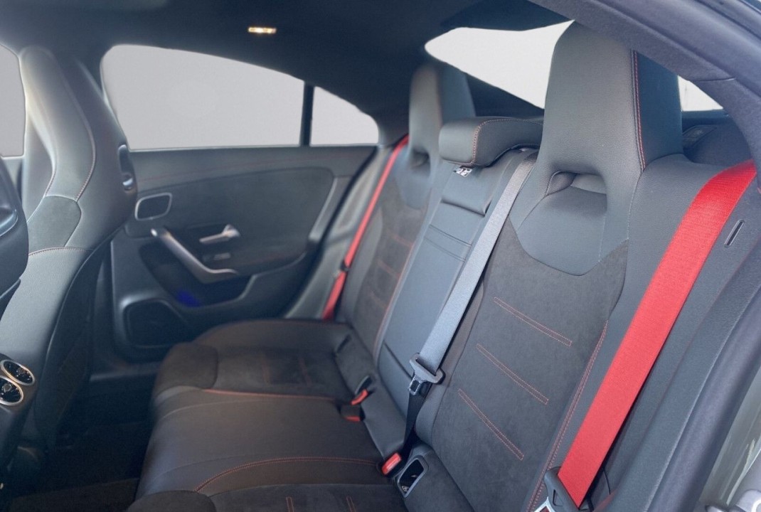 Mercedes-Benz CLA AMG 45 S 4MATIC - foto 7