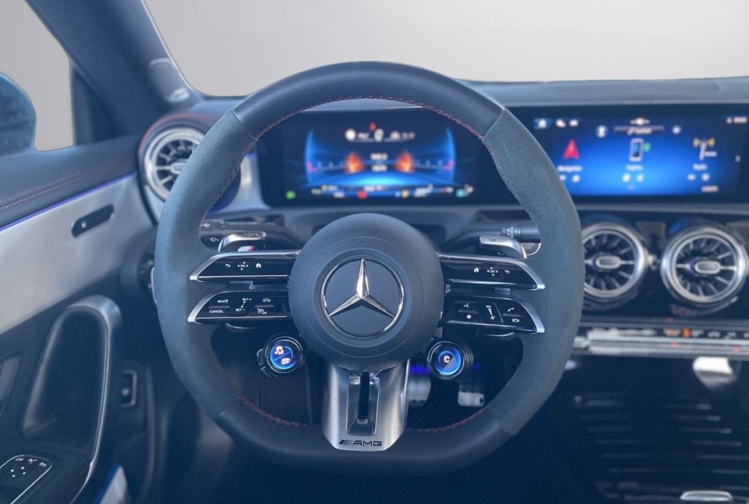 Mercedes-Benz CLA AMG 45 S 4MATIC - foto 9