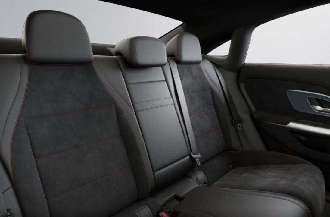 Mercedes-Benz CLA 200 AMG - foto 15