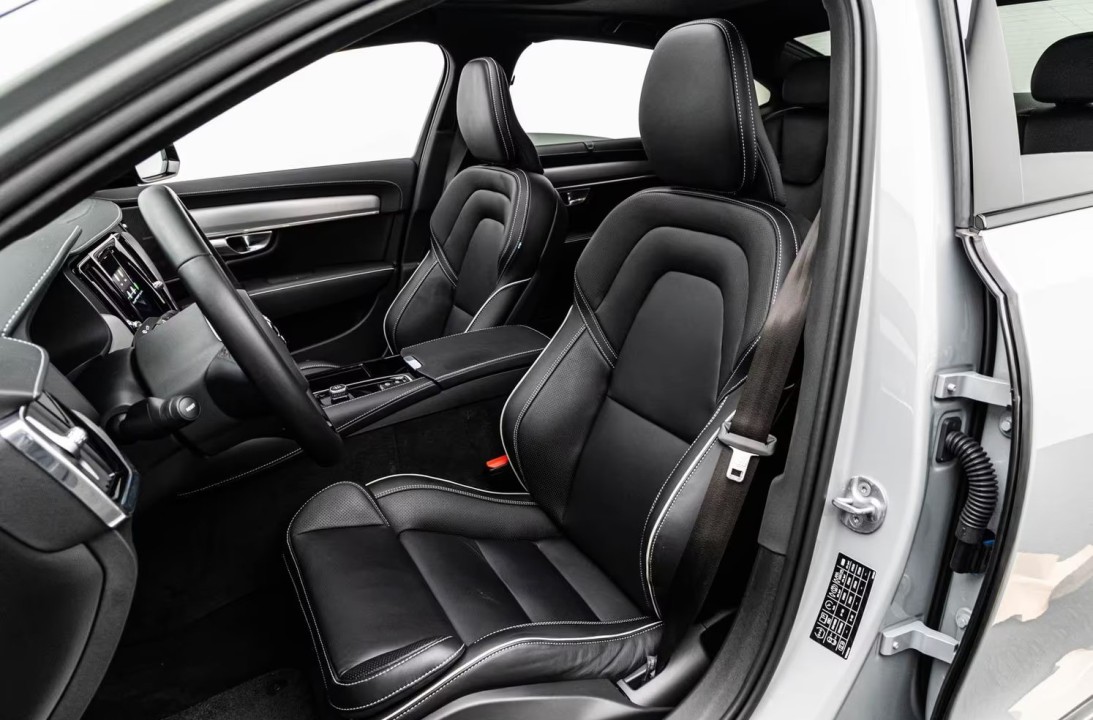 Volvo S90 T8 - foto 10