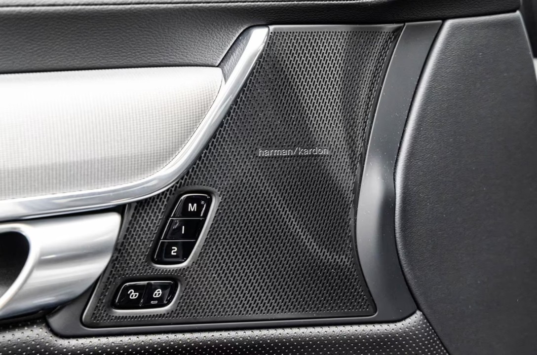 Volvo S90 T8 - foto 21