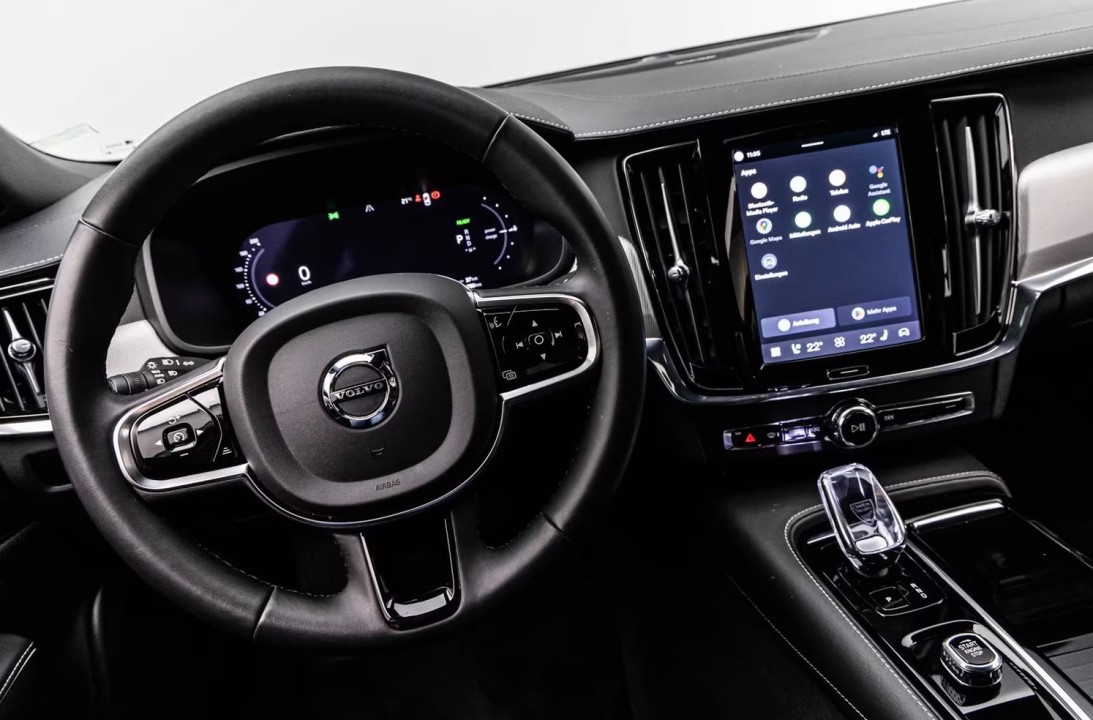 Volvo S90 T8 - foto 17