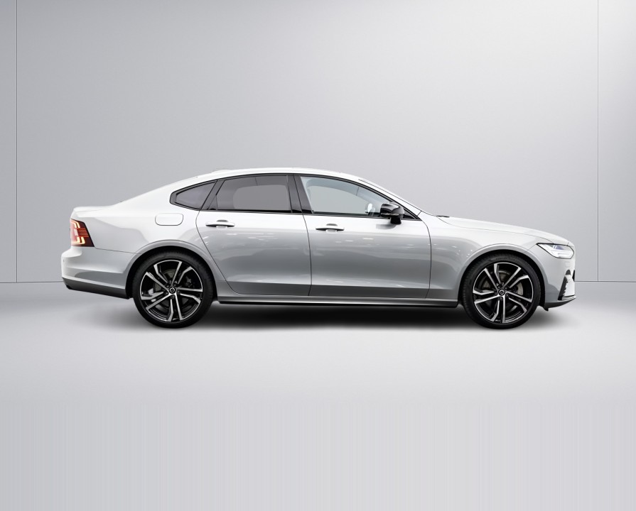 Volvo S90 T8 (2)