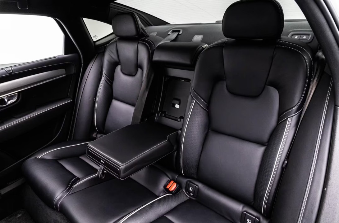 Volvo S90 T8 - foto 11