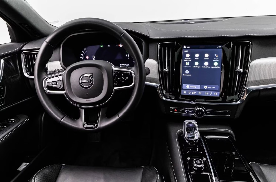 Volvo S90 T8 - foto 15