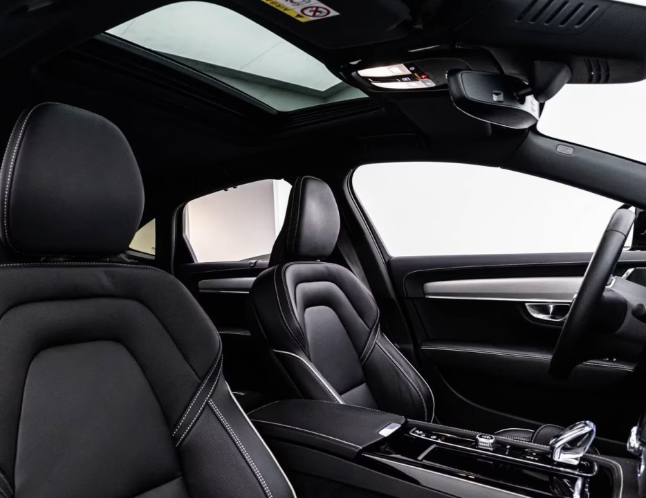Volvo S90 T8 - foto 12