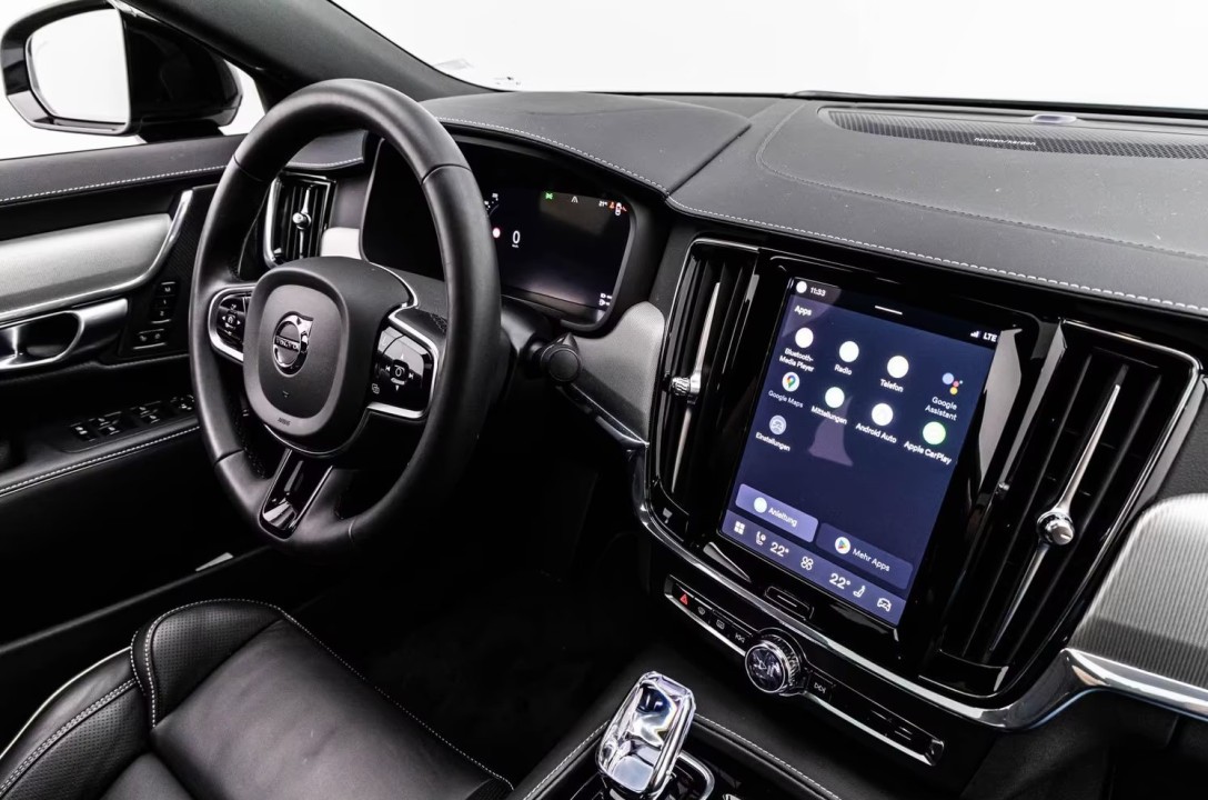 Volvo S90 T8 - foto 13