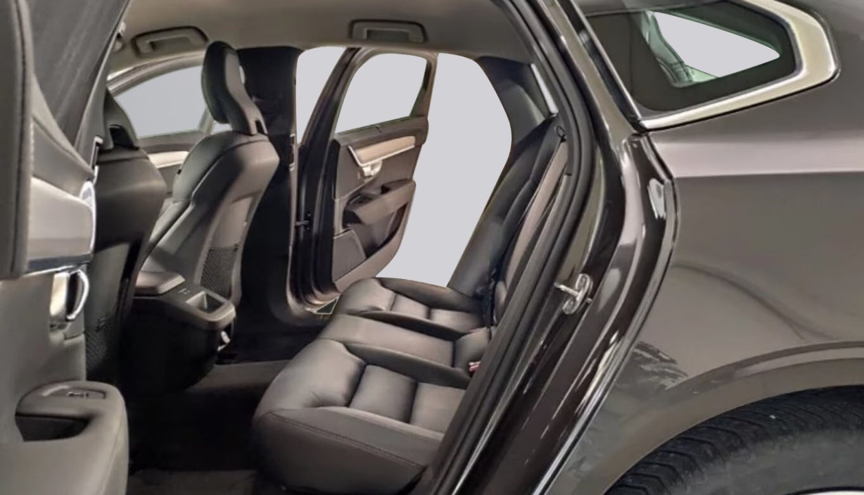 Volvo S90 (4)