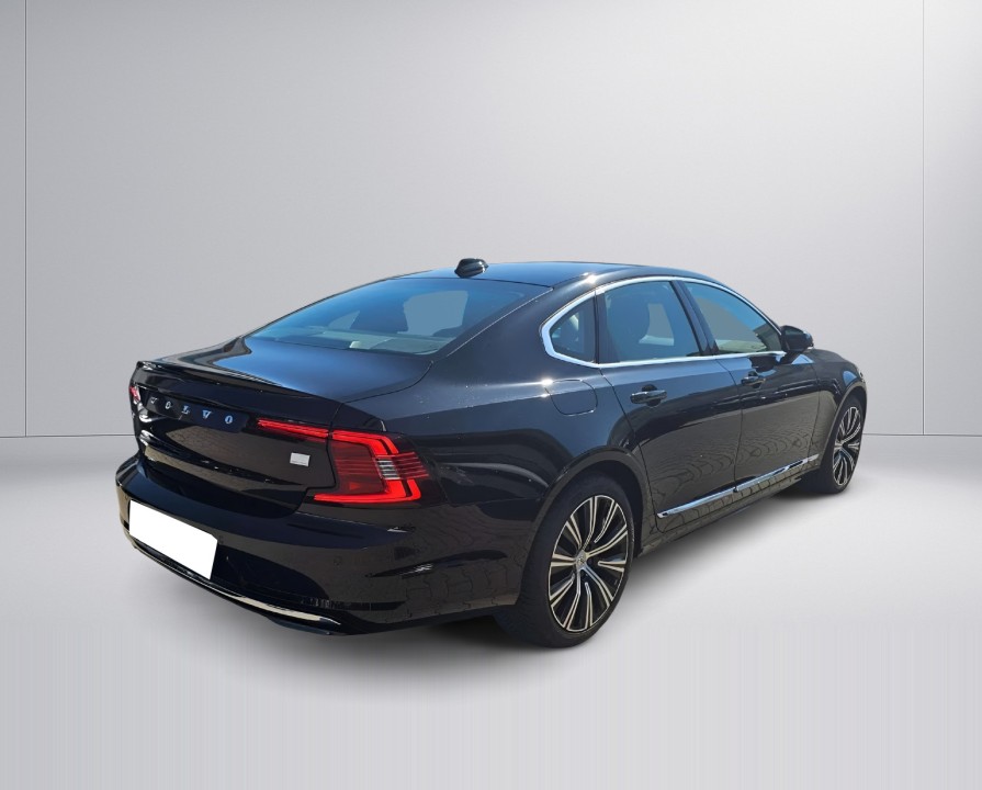 Volvo S90 Ultimate Bright Recharge (3)