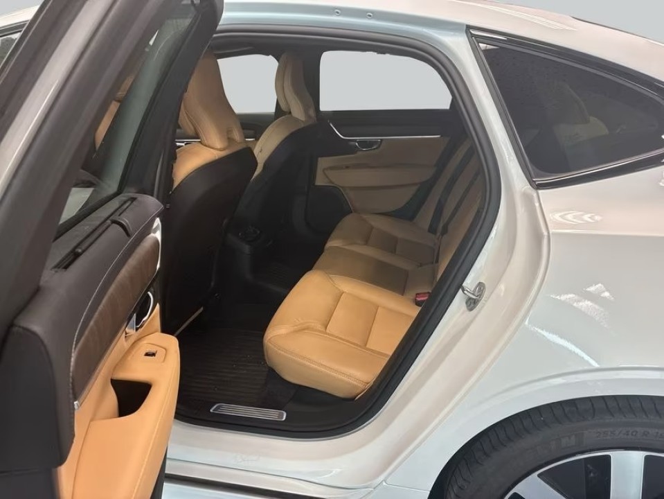 Volvo S90 T8 Recharge AWD Ultimate Dark - foto 17