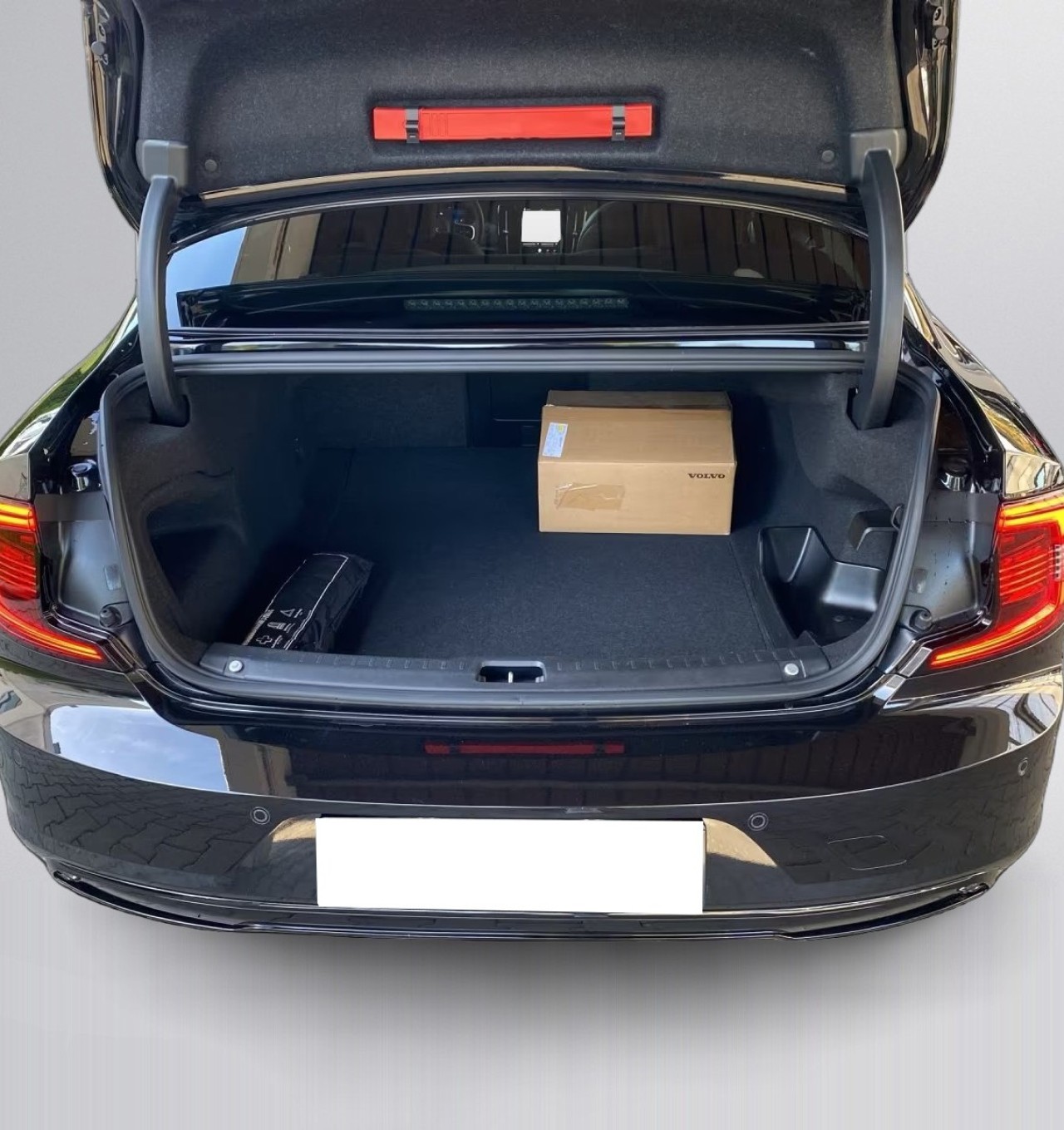 Volvo S90 T8 Ultimate - foto 18