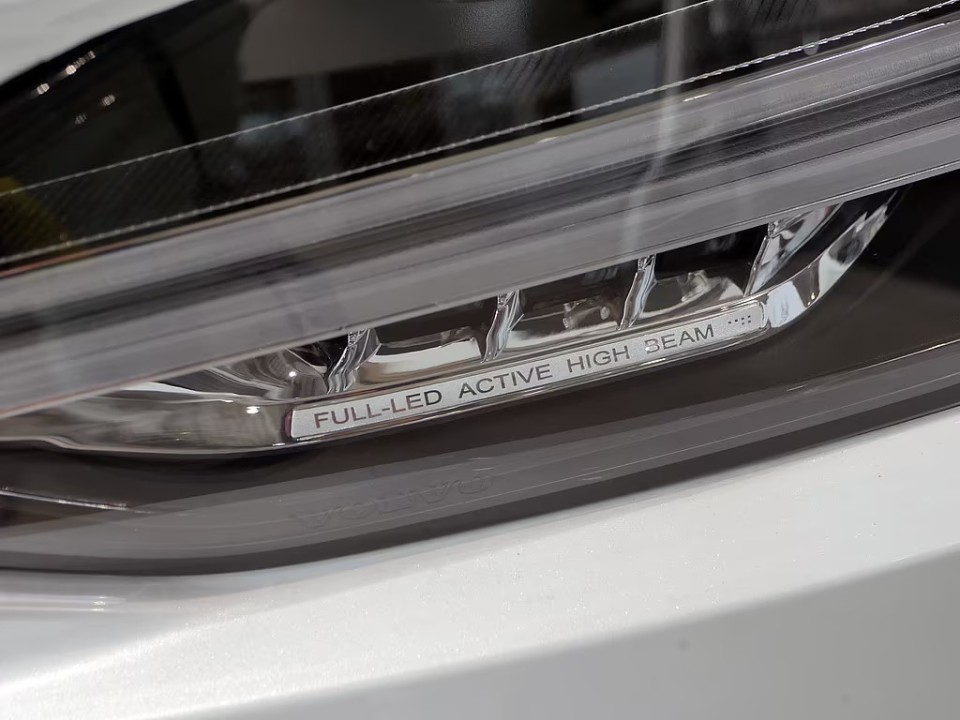 Volvo S90 T8 Ultimate Dark - foto 25