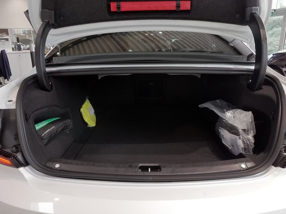 Volvo S90 T8 Ultimate Dark - foto 28