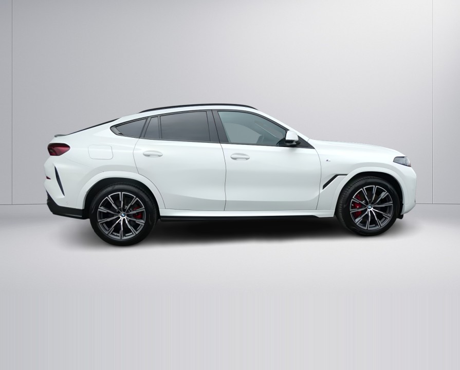 BMW X6 xDrive40i M-Sport (2)
