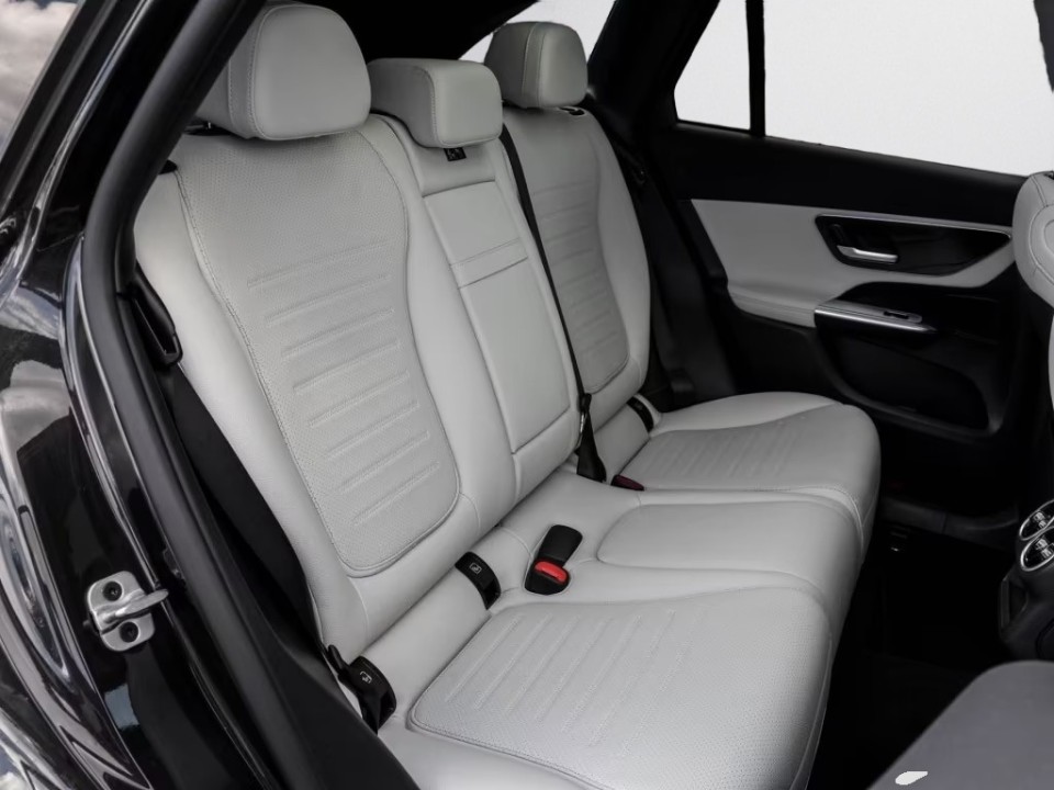 Mercedes-Benz GLC 300d 4MATIC AMG Line - foto 10