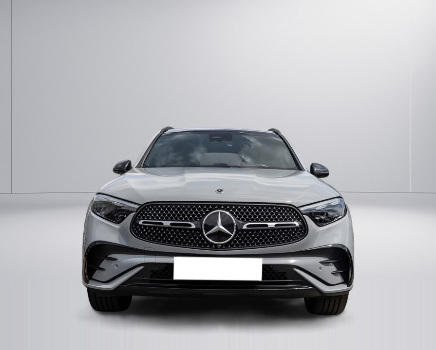 Mercedes-Benz GLC 300 4MATIC AMG Line (2)
