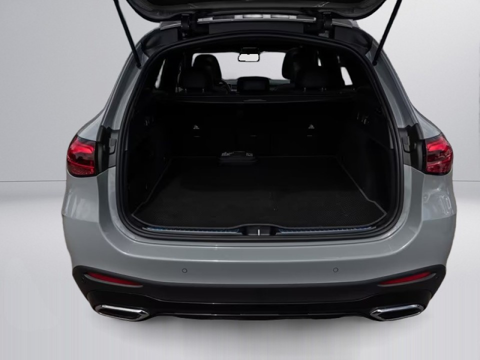 Mercedes-Benz GLC 300 4MATIC AMG Line - foto 23