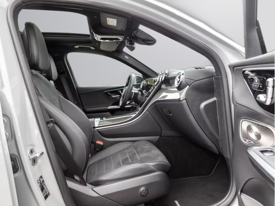 Mercedes-Benz GLC 300 4MATIC AMG Line - foto 7