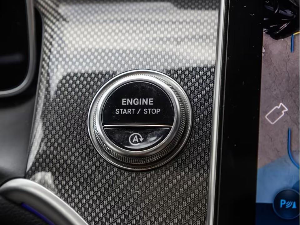 Mercedes-Benz GLC 300 4MATIC AMG Line - foto 15