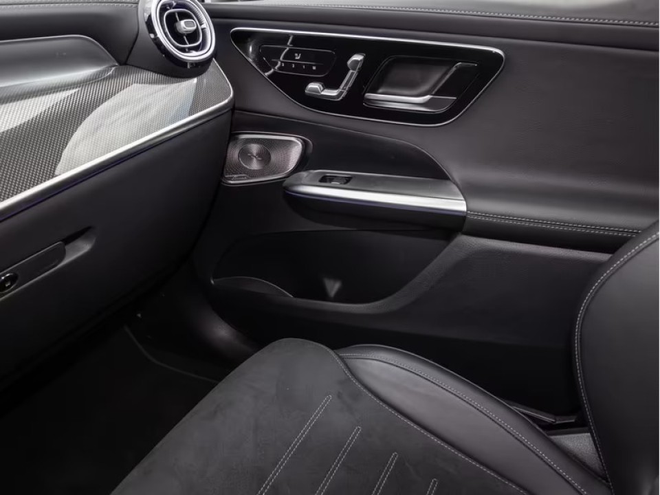 Mercedes-Benz GLC 300 4MATIC AMG Line - foto 20