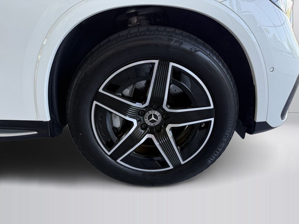 Mercedes-Benz GLC 300de 4MATIC - foto 15