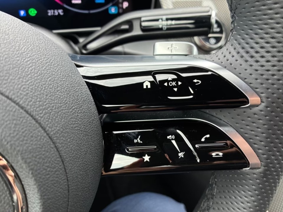 Mercedes-Benz GLC 300d 4MATIC AMG Line - foto 12
