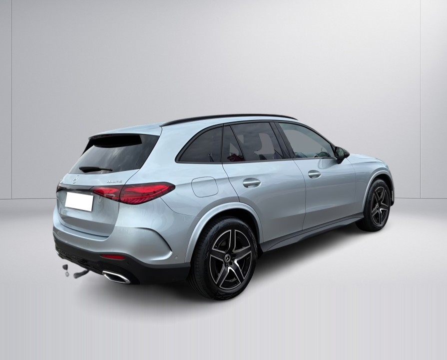 Mercedes-Benz GLC 300d 4MATIC AMG Line (3)