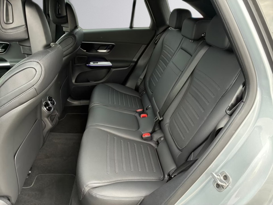 Mercedes-Benz GLC 300d 4MATIC AMG Line - foto 7