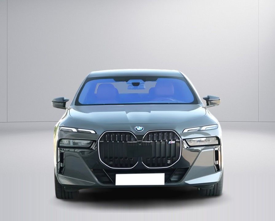 BMW Seria 7 M760e xDrive (2)