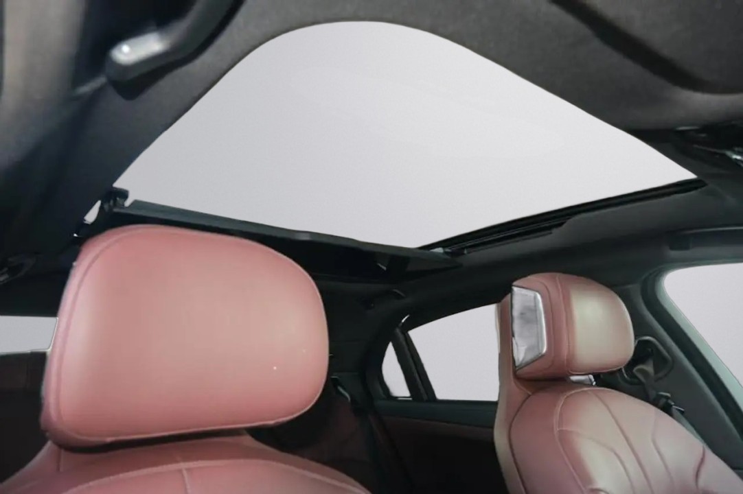 BMW Seria 7 M760e xDrive - foto 9