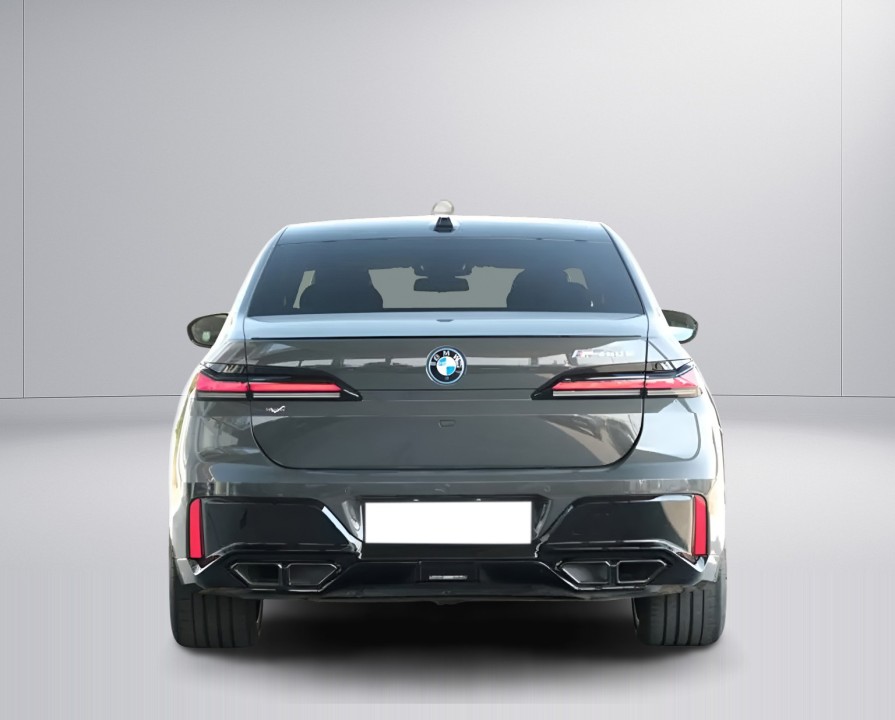 BMW Seria 7 M760e xDrive (5)