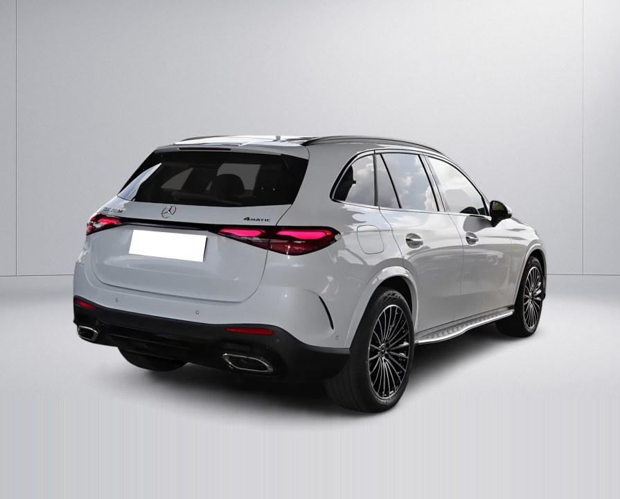 Mercedes-Benz GLC 300d 4MATIC AMG Line (2)