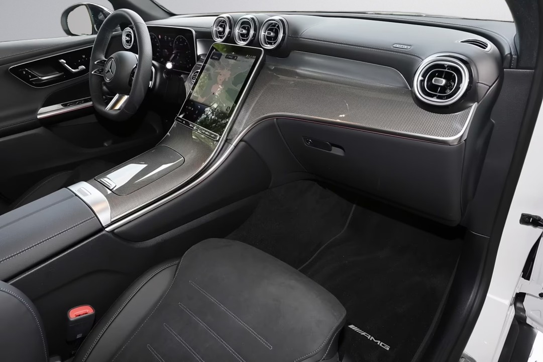 Mercedes-Benz GLC 300d 4MATIC AMG Line - foto 6