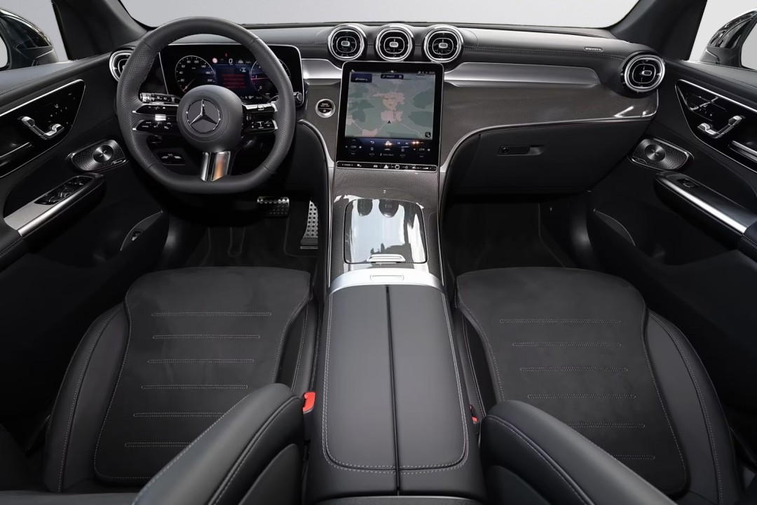 Mercedes-Benz GLC 300d 4MATIC AMG Line - foto 7