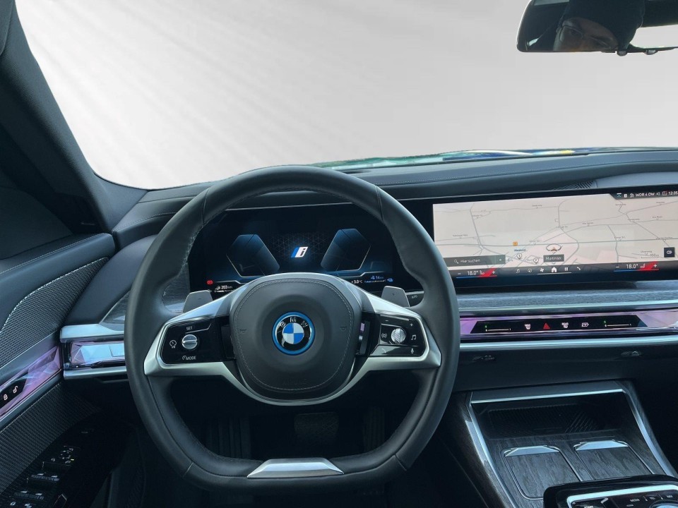 BMW Seria 7 750e xDrive - foto 6