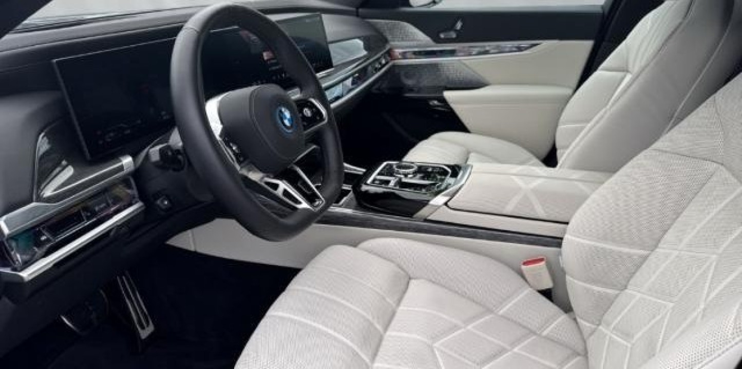 BMW Seria 7 750e xDrive M-Sport - foto 8
