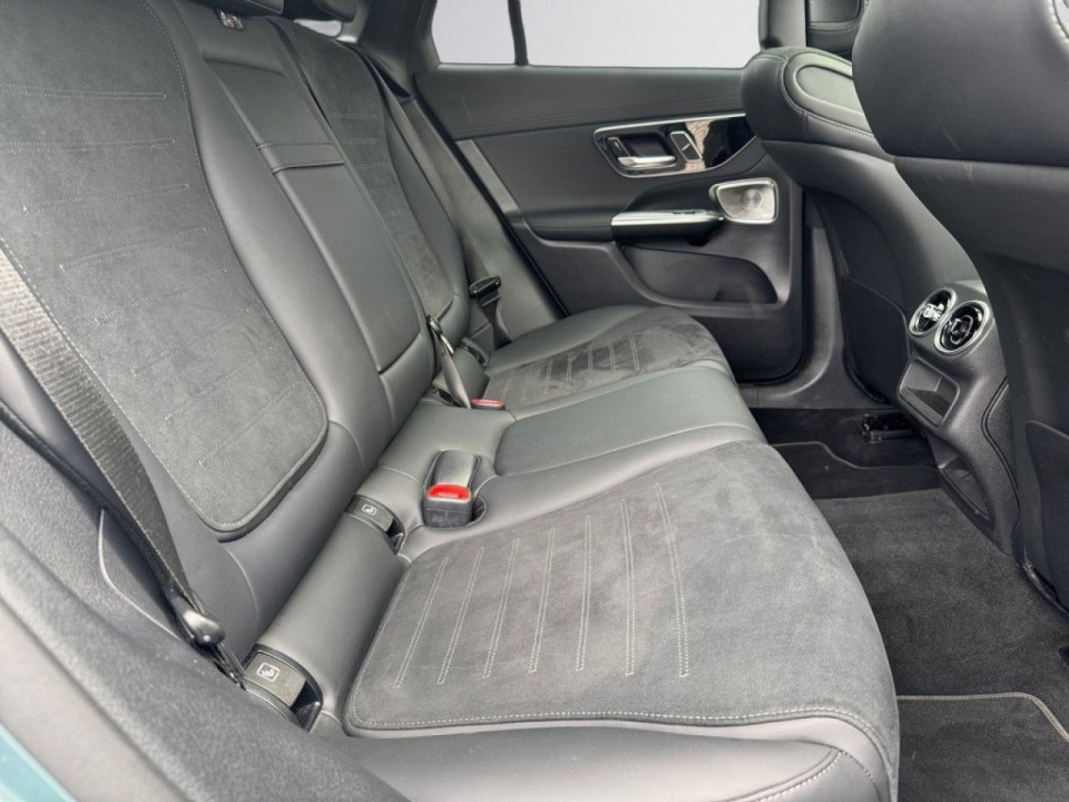 Mercedes-Benz GLC 300e 4MATIC - foto 7