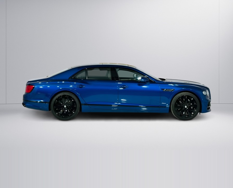 Bentley Flying Spur Azure V8 (3)