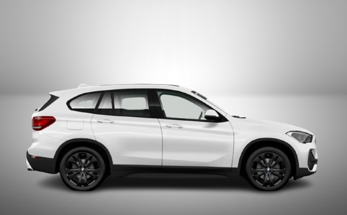 BMW X1 xDrive18d (2)