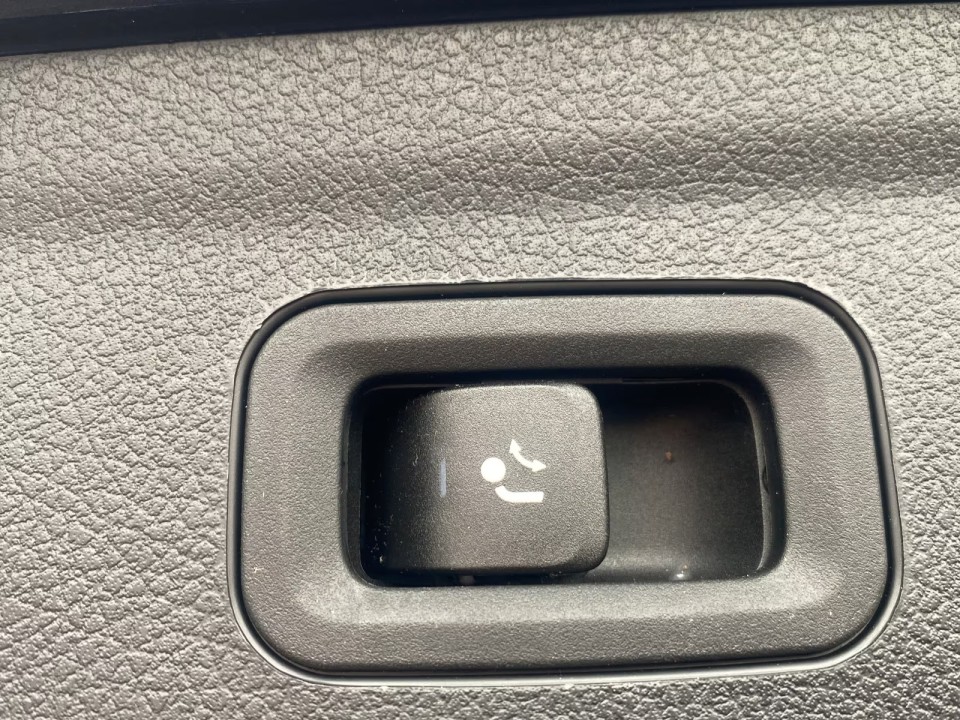 Mercedes-Benz GLE 350de - foto 27