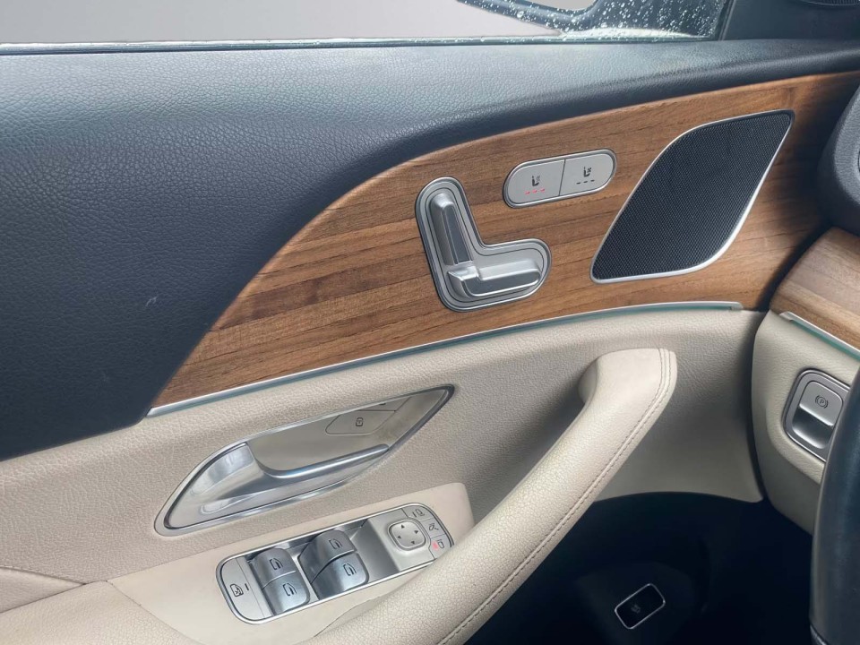 Mercedes-Benz GLE 350de - foto 23