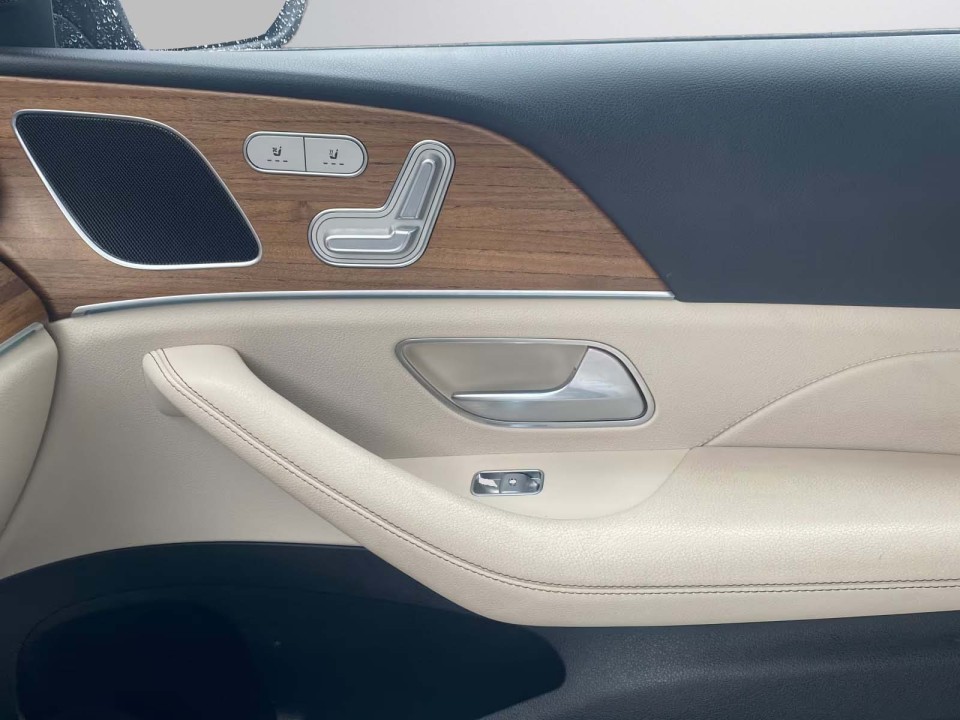 Mercedes-Benz GLE 350de - foto 24