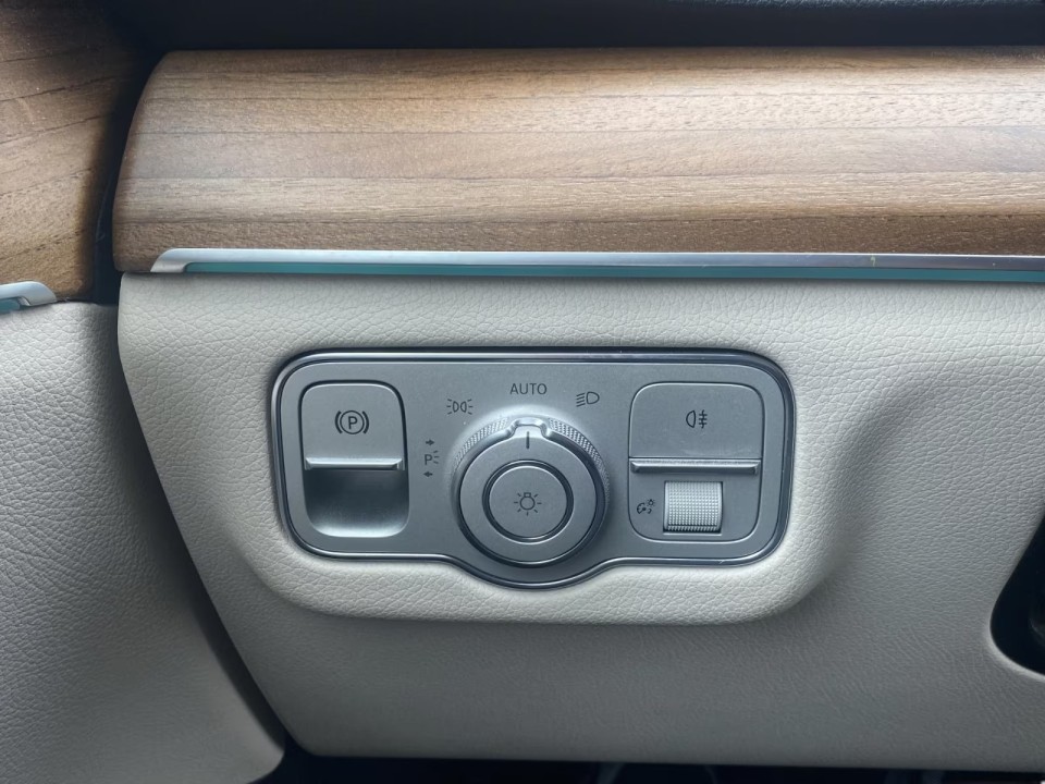 Mercedes-Benz GLE 350de - foto 19