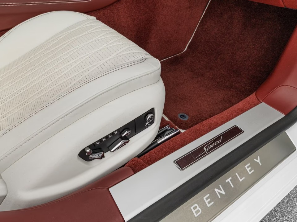 Bentley Flying Spur Speed - foto 26