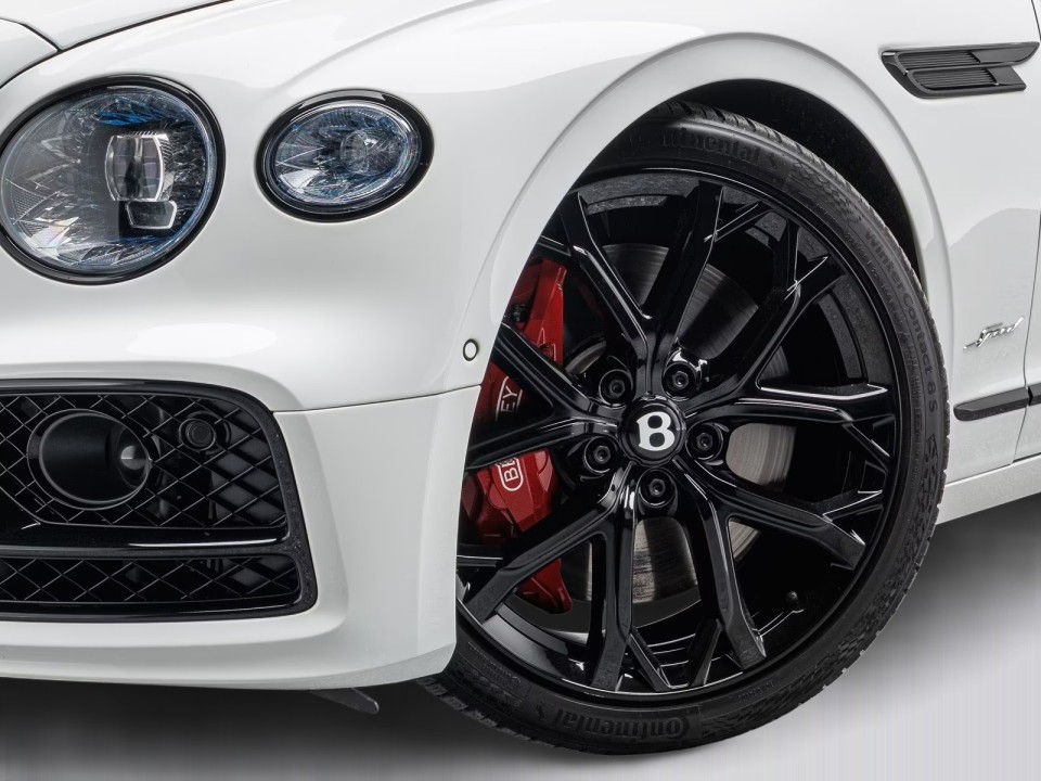 Bentley Flying Spur Speed - foto 32