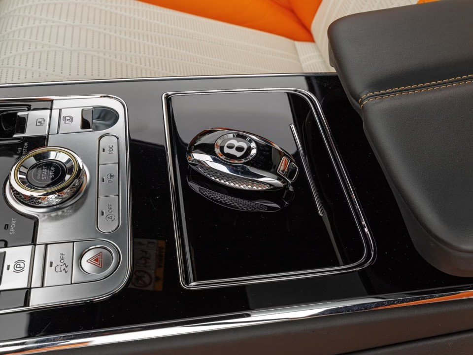 Bentley Flying Spur - foto 18
