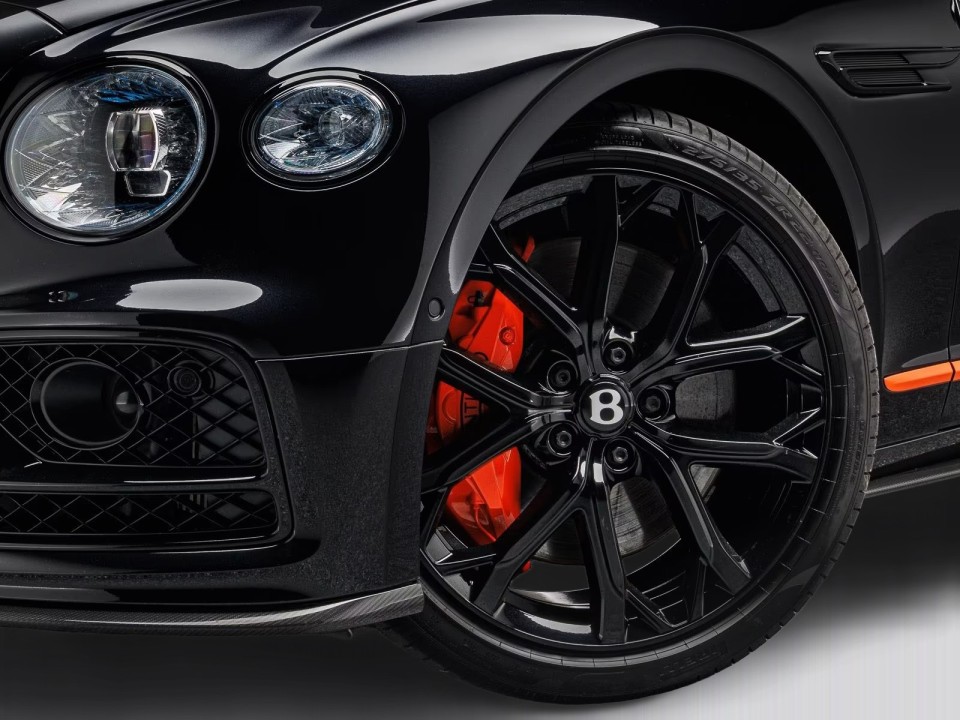 Bentley Flying Spur - foto 33