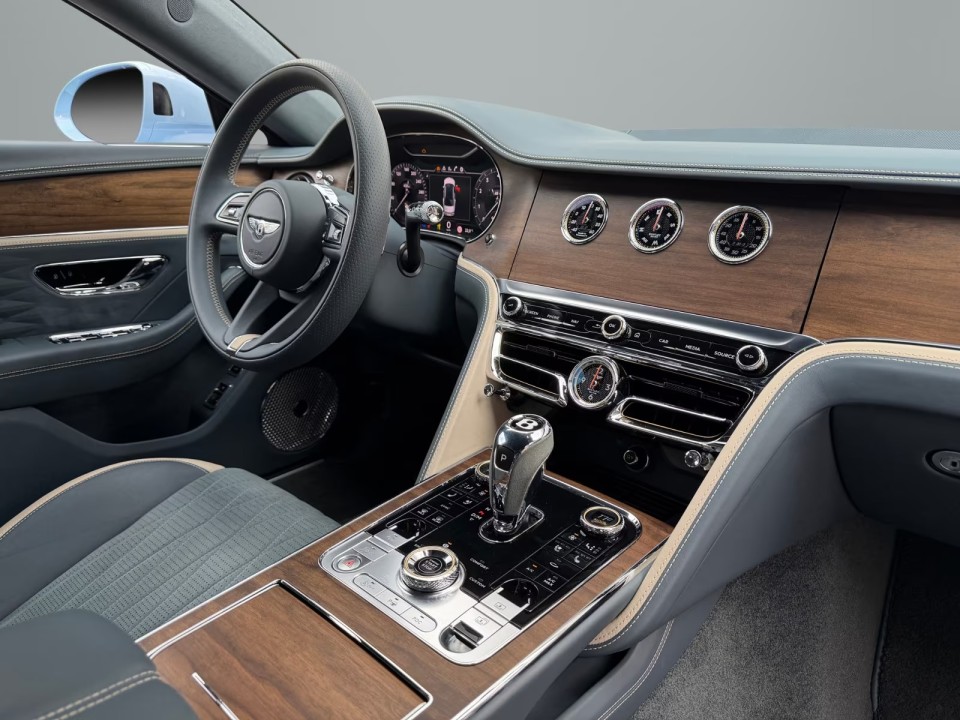 Bentley Flying Spur Speed W12 - foto 11
