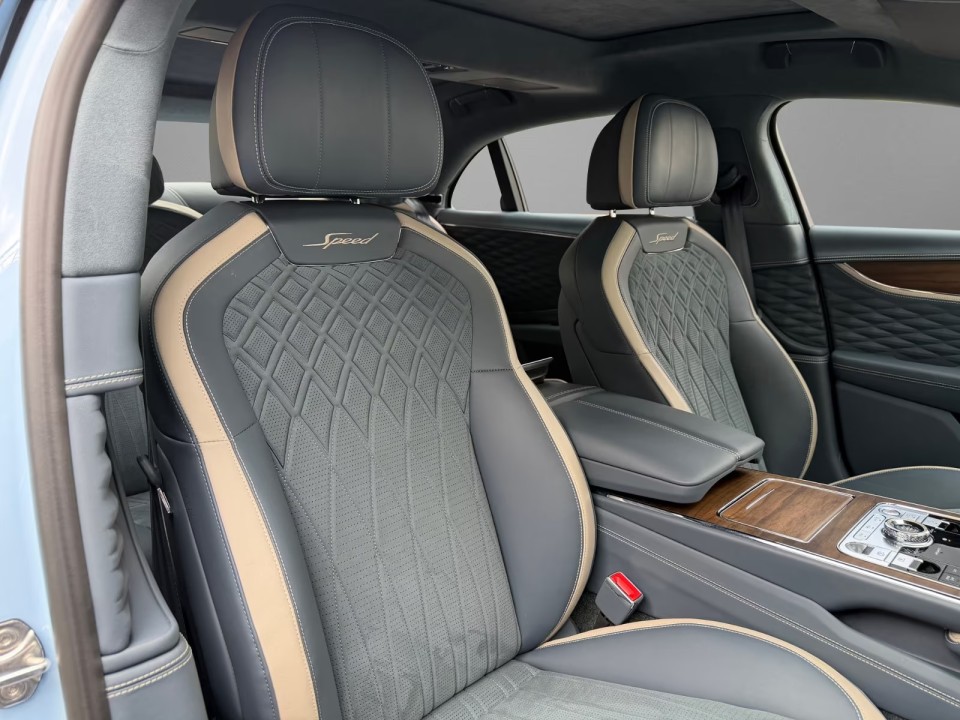 Bentley Flying Spur Speed W12 - foto 15